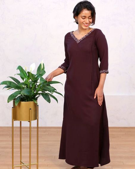 Georgette Semi Flares Kurti with Neck and Sleeve Embroidery