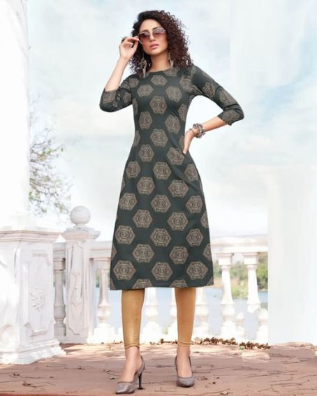 High Neck Trendy Boat Neck Design for Kurti