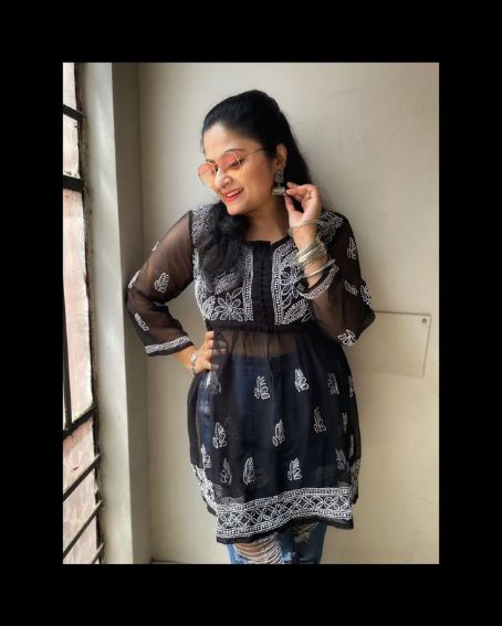Intricate Chikankari Embroidery Kurti
