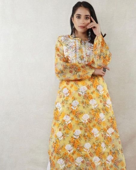 Kota Doria Kurti with Hand Embroidery Design
