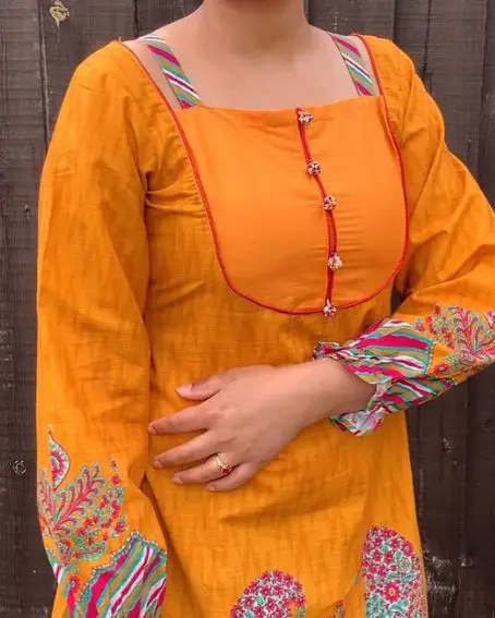 Kurti with Separate Straps Inside a Square Shape Front Neck Design