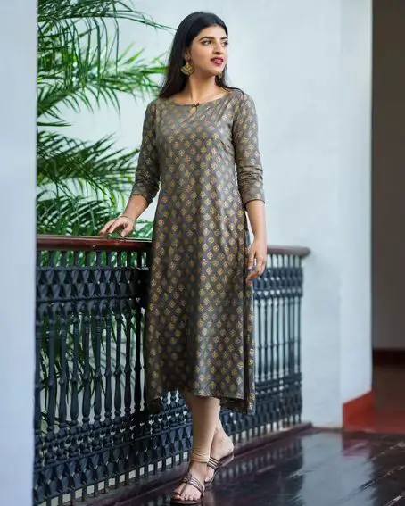 Kurti Neck Designs ( Front and Back ) Trending Stylish Collection