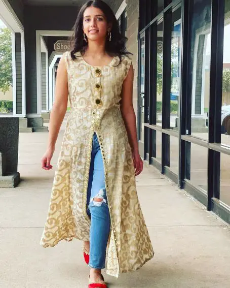 Mirror Work Sleeveless Sandal Long Kurti with Jeans
