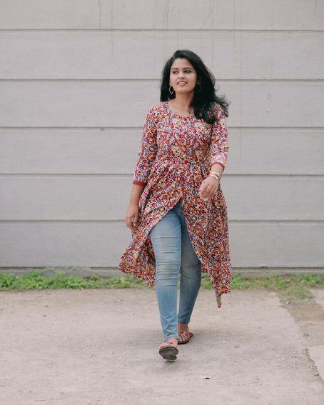 Multi Colour Elbow Sleeve Kurti