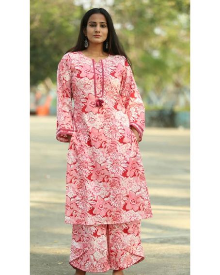 Pink Floral Print Kurti with Side Pocket