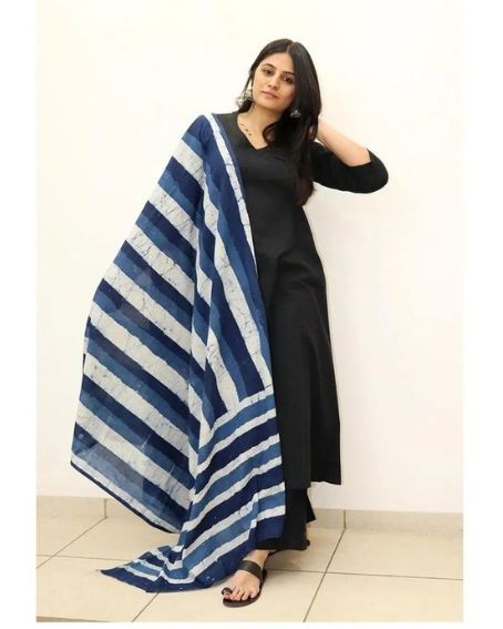 Plain Long Black Kurti with Blue Stripes Printed Dupatta