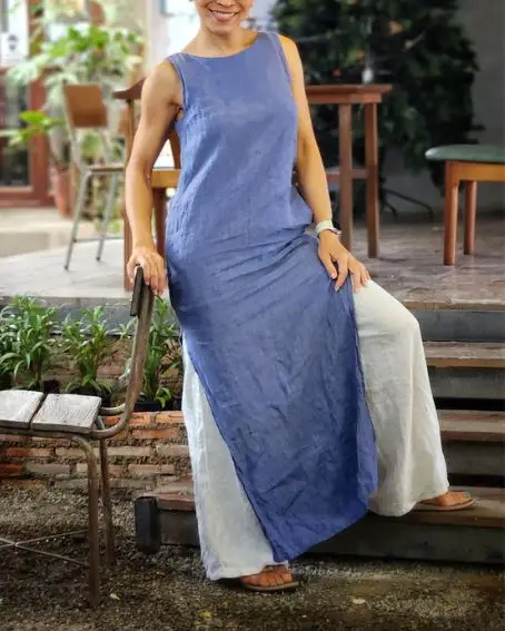 Plain Long Blue Sleeveless Kurti with Boat Neck Design