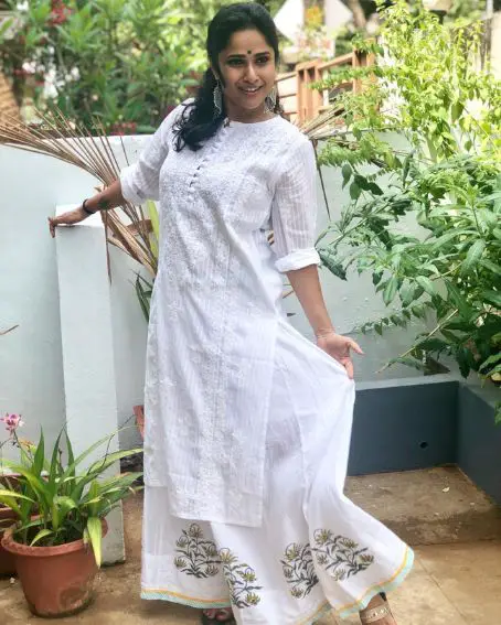 Pom Pom Button Work Chikankari Kurti