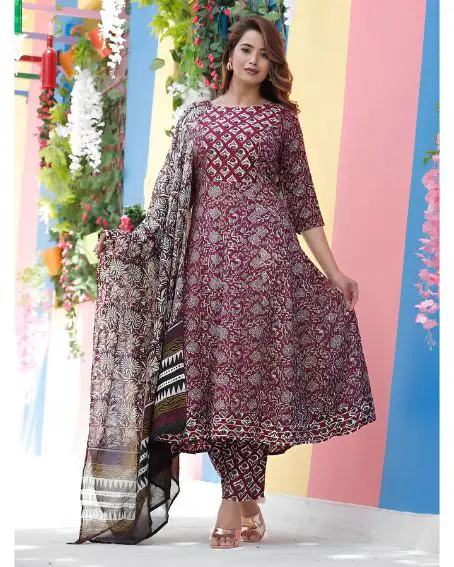 Printed Pattern Brown Kurti with Boat Neck Design