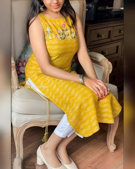 Simple and Classy Kurti Boat Neck Design