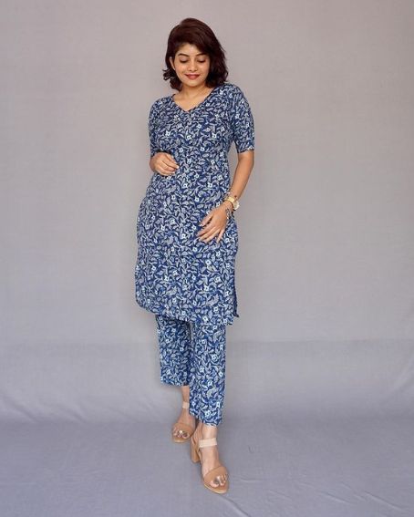 Buy online White Cotton Blend Cigarette Pants from bottom wear for Women by  Neelo Kurti for ₹549 at 58% off | 2024 Limeroad.com