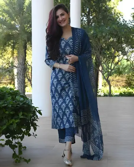 Sleeveless Long Blue Kurti with Pant