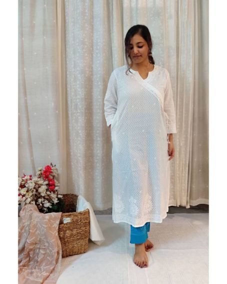 Tie Up Knot Thread Kurti