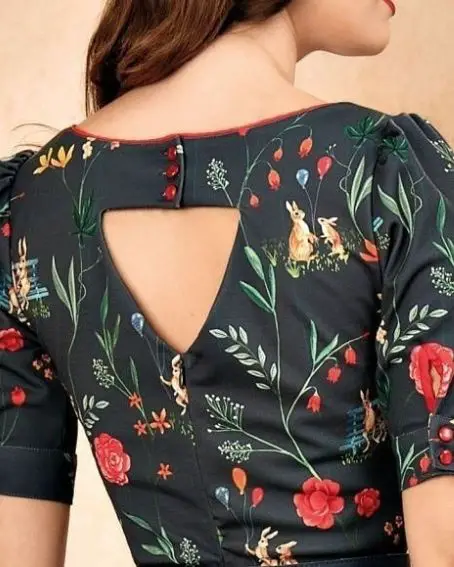 Trendiest Back Neck Cotton Blouse Designs with Dori and Tussle for festive  Season 💖 Save it for later ✓ Follow : @vastragyaan for more… | Instagram