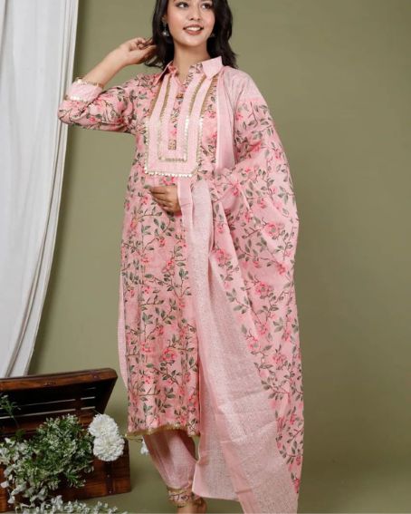 Wonderful Peach Color Floral Design Kurti with Convertible Collar