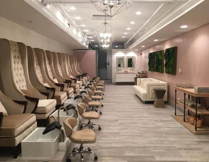 La Pure Organic Nail Boutique Near Me in Charlotte North Carolina