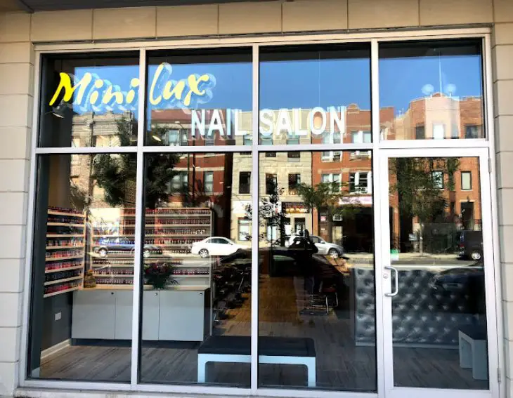 Miniluv Nail Salon Near Me in Chicago