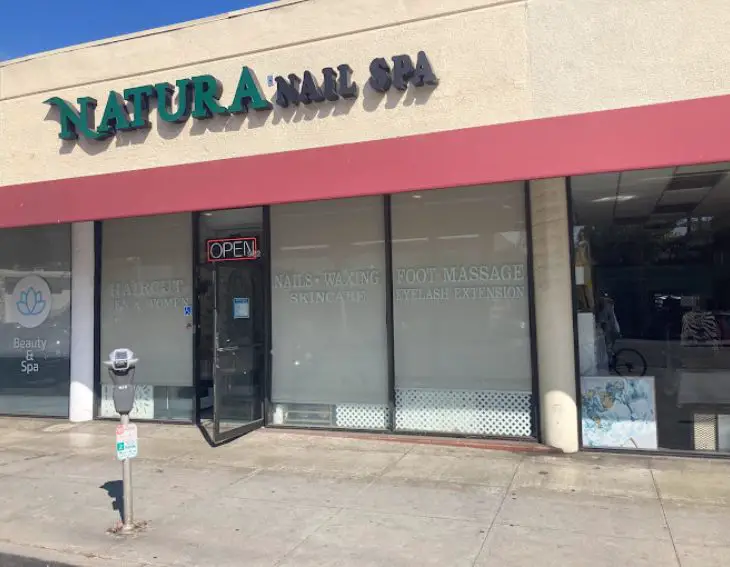 Natura Nail Spa Near Me in Santa Monica