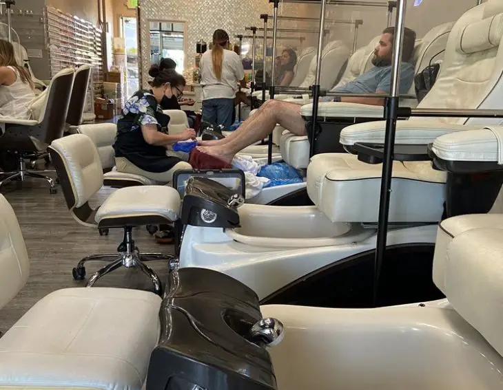 Pamper Nail Spa Near Me in Sacramento