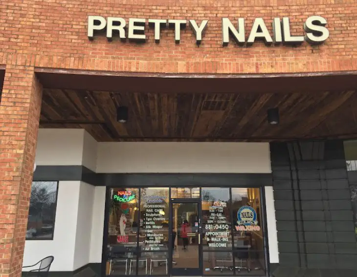 Pretty Nails Near Me in Raleigh