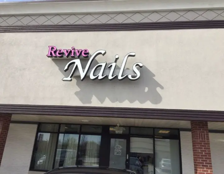 10 Best Nail Salons In Indianapolis In 2023