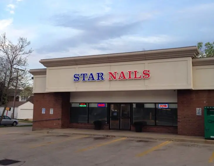 Star Nail Near Me in St Louis