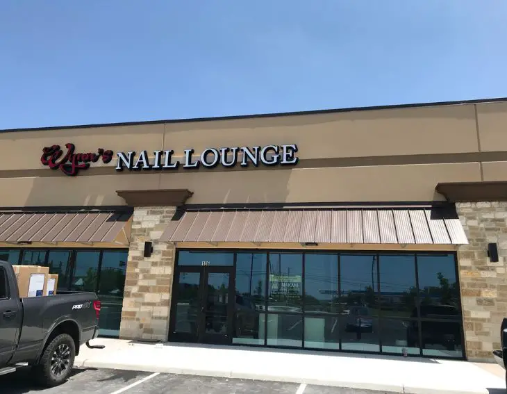 Wynn's Nail Lounge Near Me in San Antonio