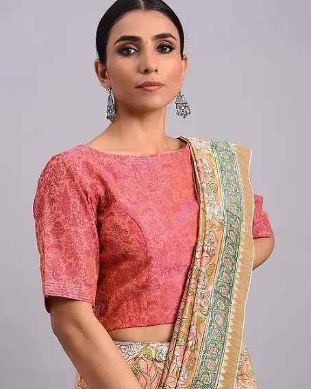 Brocade Boat Neck Elbow Length Blouse In Pink