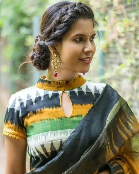 Multicolor Incredible Collar Blouse Design