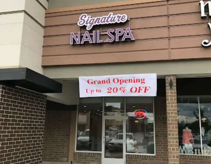 Signature Nail Spa Near Me in Overland Park