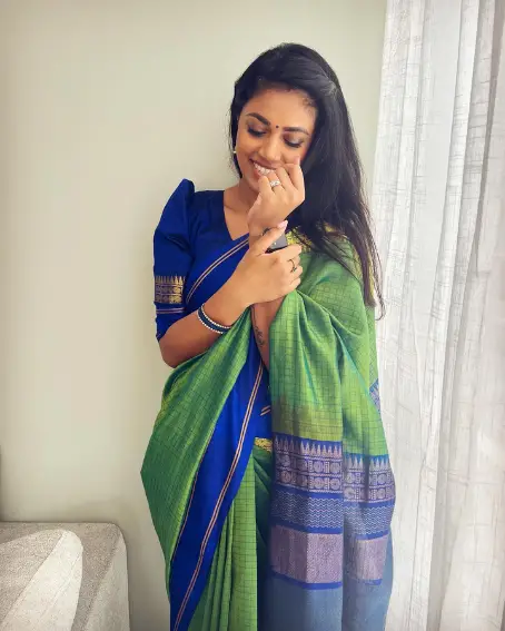 Beautiful Green Checked Cotton Saree with Blue Blouse