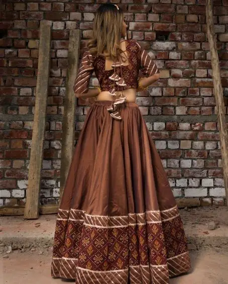 Chhaya Brown Gujarati Lehenga with Latkan Blouse