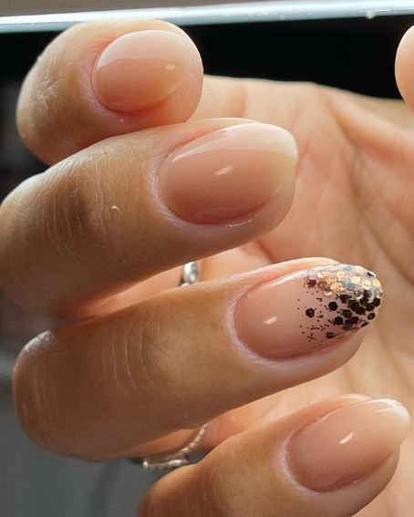 Classy & Simple Encapsulated Fall Glitter Nails