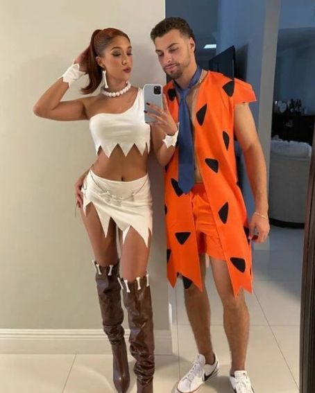 Flintstones Funny Couple Halloween Costume Idea