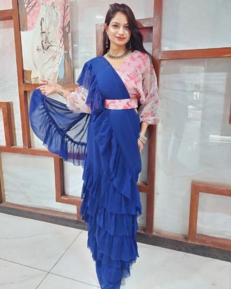 Floral Balloon Blouse with Plain Blue Saree