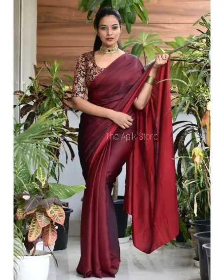 Floral Brocade Blouse with Bricks Red Plain Saree