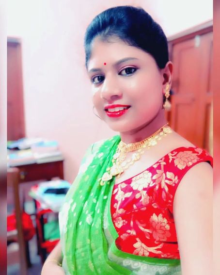 Green Cotton Fancy Saree Red Flower Designer Blouse