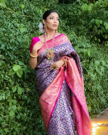 Light Purple Banarasi Beautiful Zari Work Soft Silk Saree