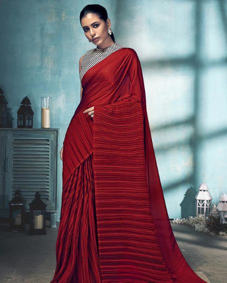 Maroon Georgette Plain Saree With Contrast Blouse