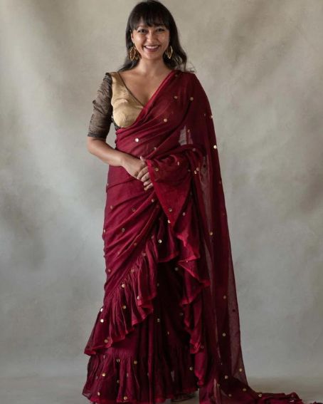 Maroon Mulmul Cotton Chumki Ruffle Saree with Brown Contrast Blouse