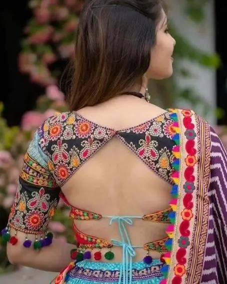 Multicolor Blouse Design for Broad Shoulders