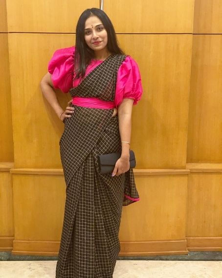 Pink Color Balloon Sleeve Blouse with Checks Saree