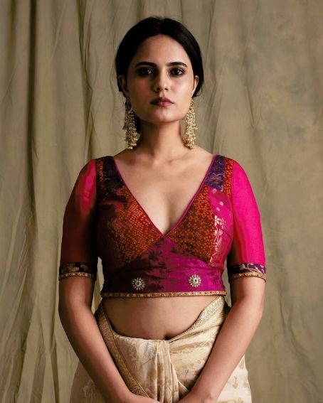 Red Silk Banarasi Saree Blouse for Broad Shoulders