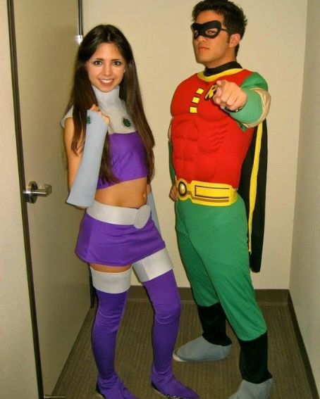Starfire and Robin Teen Titans Couple Halloween Costume Idea