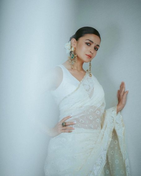 Alia Bhatt in White Saree