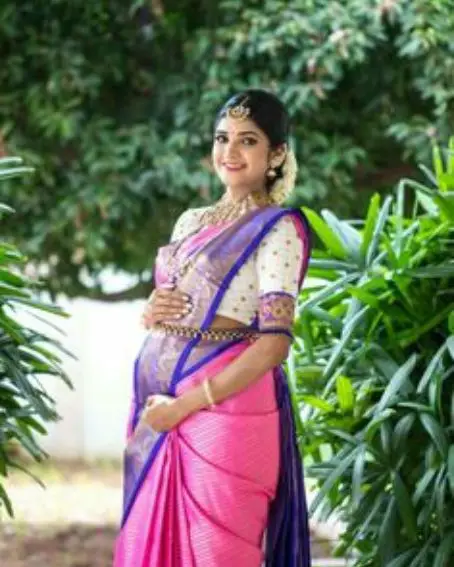 Baby Pink Saree with Violet Border and Beige Blouse Design