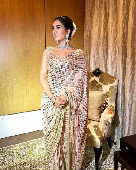 Beautiful and Graceful Shimmering in Our Ombre Metallic Saree