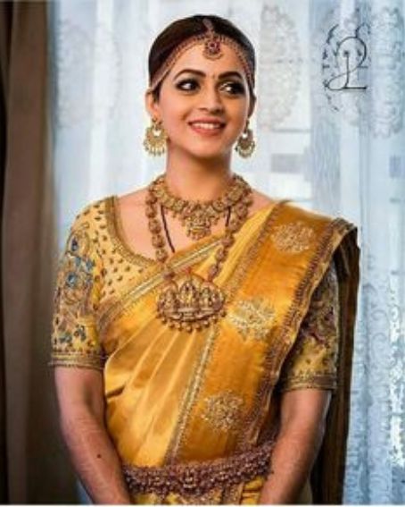 Bhavana's Antique Gold Kanjivaram Saree