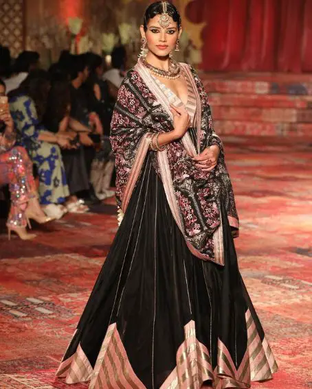 Black Blouse designed by Siddharth Tytler On Ramp Eyecatchy