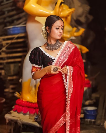 Black Puff Blouse With Red Cotton Saree